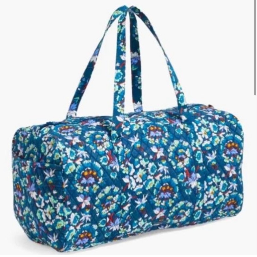 NWOT- XL Vera Bradley Duffel